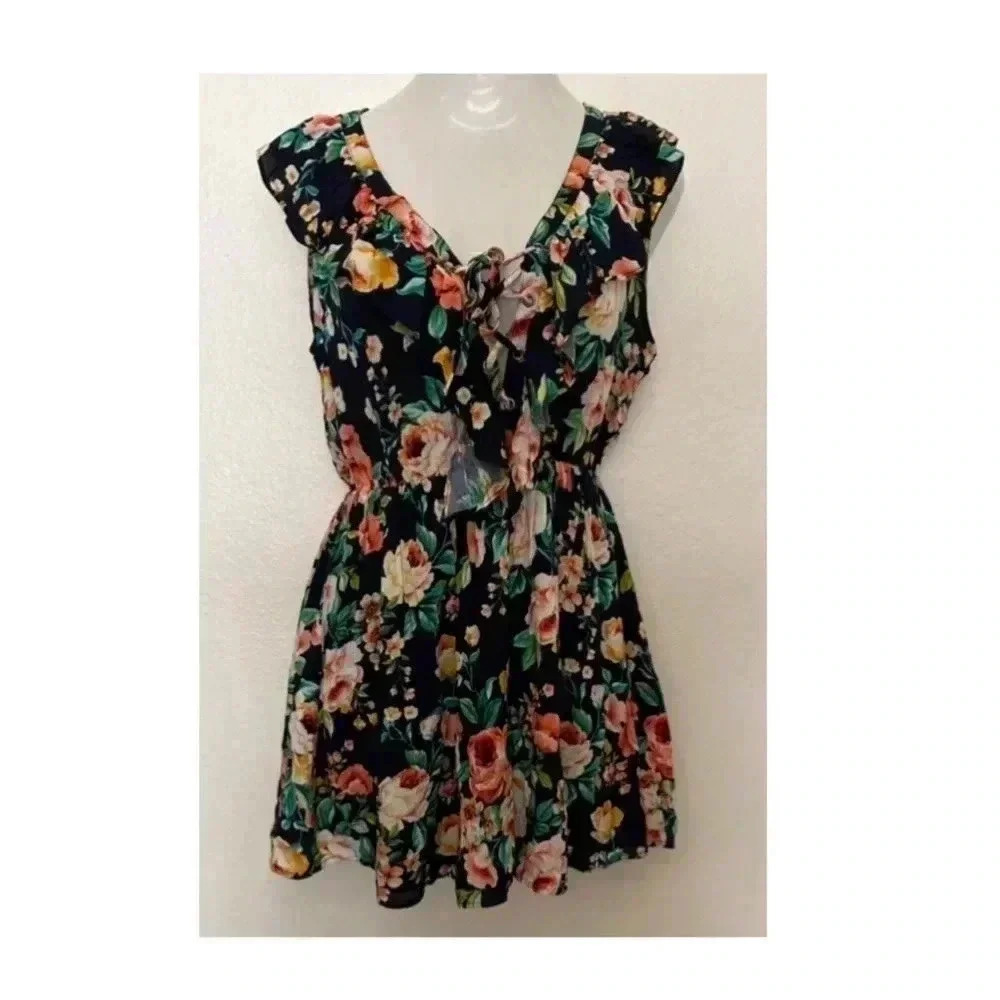 🆕Miss Love Floral Ruffled Dress M🆕